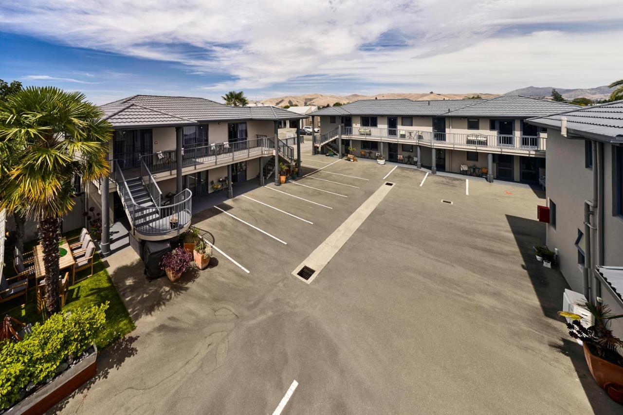 Blenheim Palms Motel Exterior foto