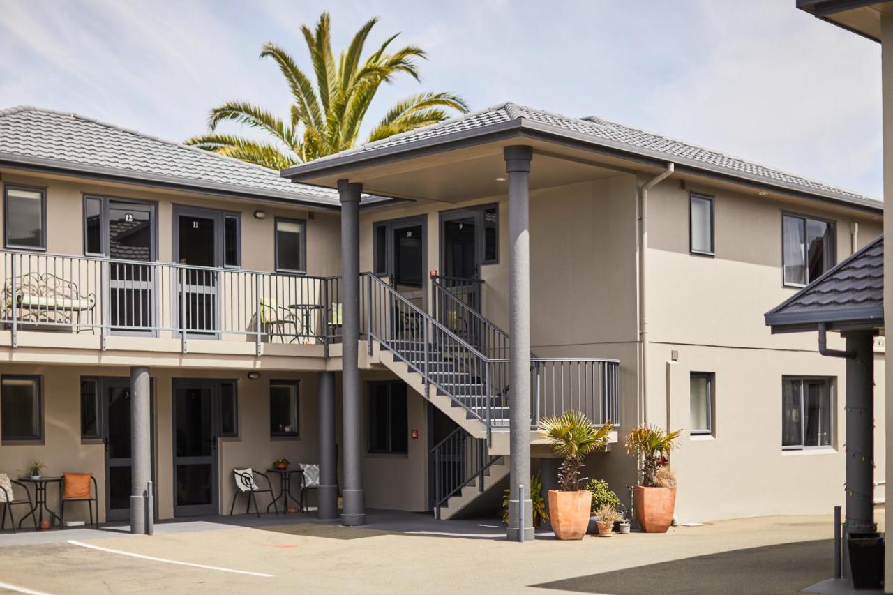 Blenheim Palms Motel Exterior foto